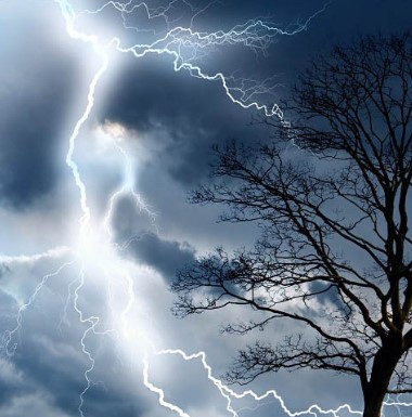 ഇടിമിന്നലോടു കൂടിയ മഴയ്ക്കു സാധ്യത, സംസ്ഥാനത്ത് 4 ജില്ലകളിൽ മഞ്ഞ അലർട്ട്!