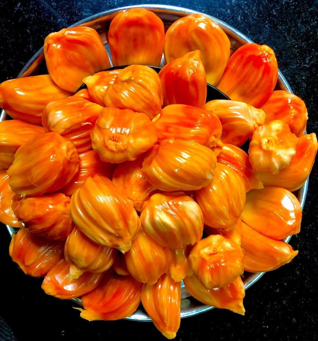 നാടൻ  പ്ലാവുകളിലെ രാജാവ് 