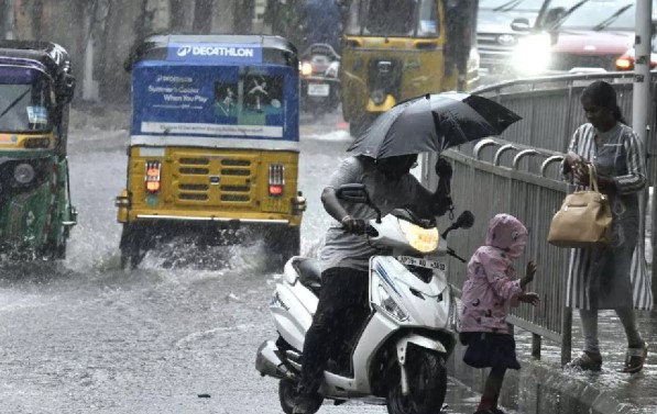 കേരളത്തിൽ മൺസൂൺ ഉടൻ എത്തും; കടൽക്ഷോഭത്തിനും ഇടിമിന്നലിനും സാധ്യതയെന്ന് മുന്നറിയിപ്പ്
