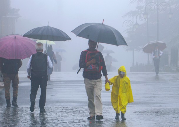 അടുത്ത മൂന്ന് മണിക്കൂറിൽ പ്രതീക്ഷിക്കാവുന്ന ദിനാന്തരീക്ഷാവസ്ഥ